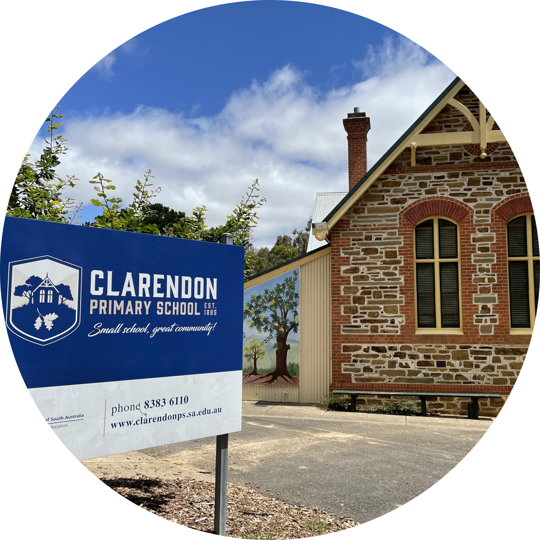 Clarendon Primary School logo